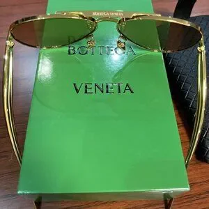 Bottega Veneta | Accessories | Bottega Veneta Sunglasses  display picture 1
